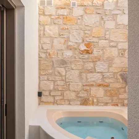 Otel The Lofts Paros Executive *